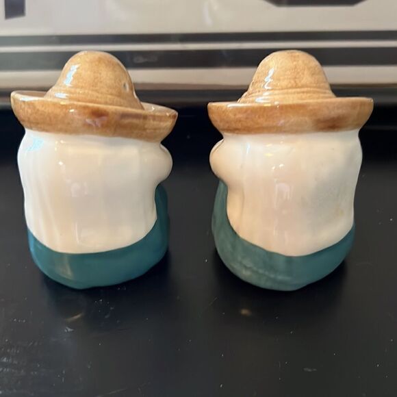 Vintage Ceramic Figurine S&P Shakers . Sleeping sombrero people - Picture 4 of 6